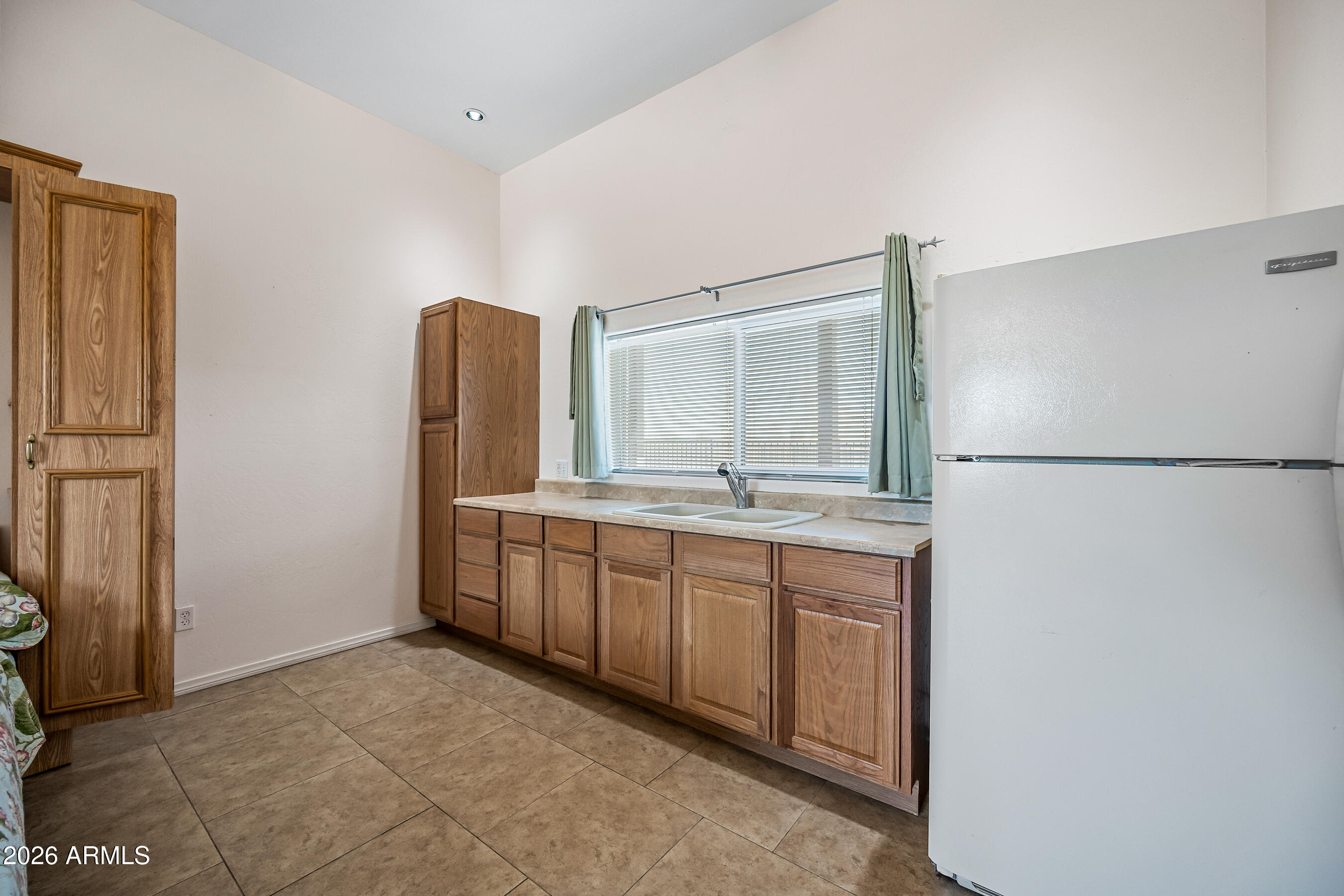 322 East Redfield Road Chandler, AZ 85225 - Photo 48 of 90 Kitchen area