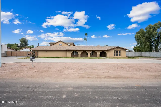 $1,350,000 | 322 East Redfield Road, Chandler, AZ 85225