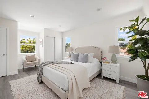 $1,650,000 | 8920 Cadillac Avenue, Los Angeles, CA 90034