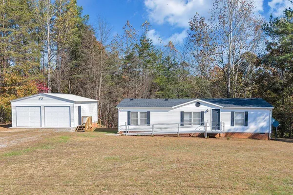 $279,500 | 1394 Gander Lane, Bedford, VA 24523