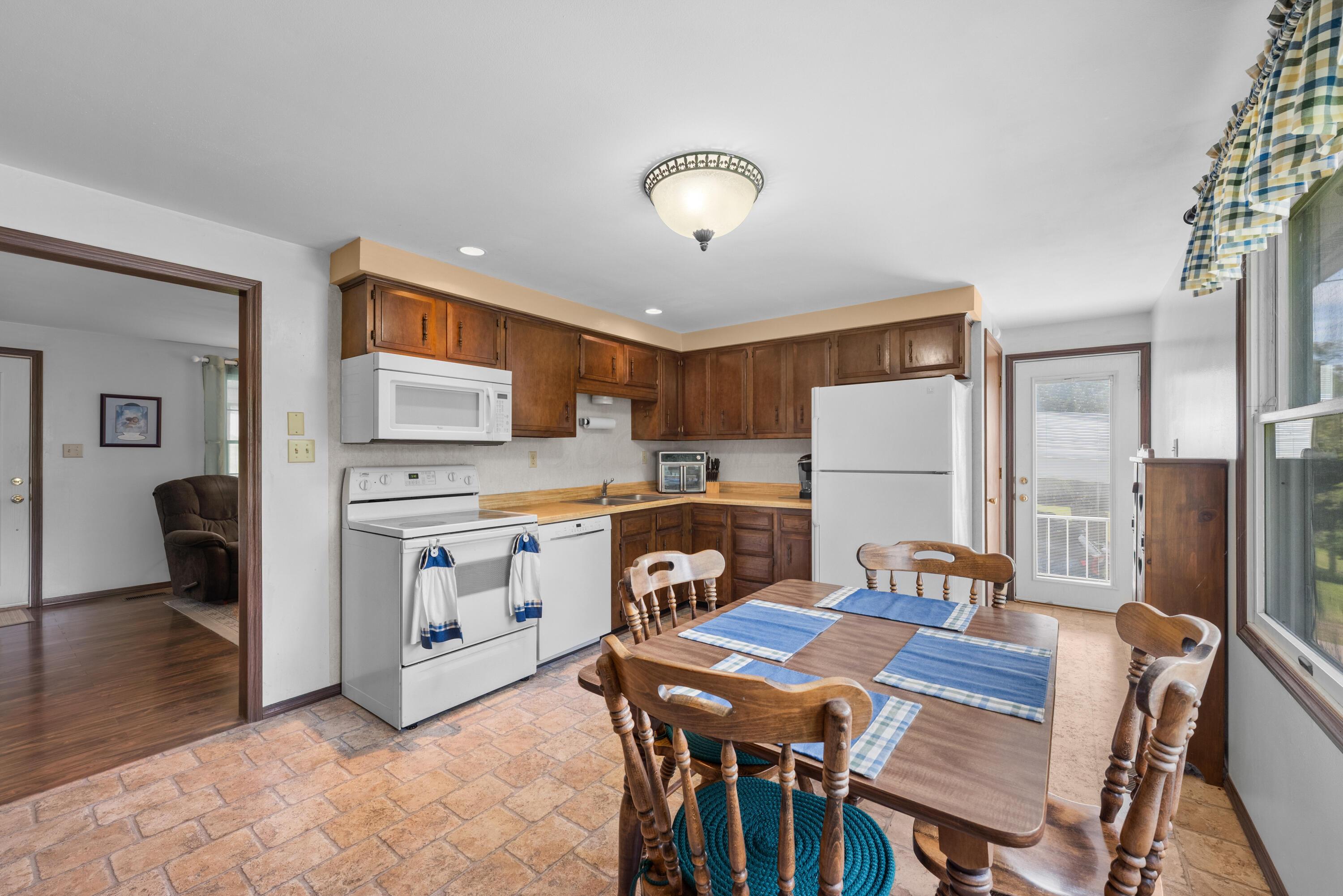 1903 Raccoon Road Gallipolis, OH 45631 - Photo 6 of 23 SPS_0468