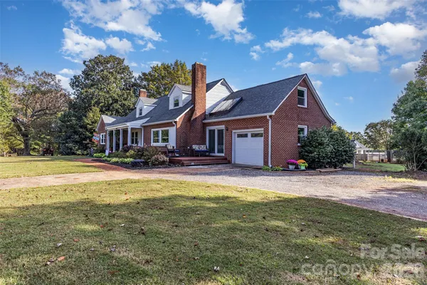 $599,999 | 941 Casar-Belwood Road, Lawndale, NC 28090