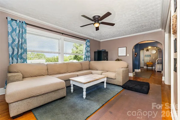 $599,999 | 941 Casar-Belwood Road, Lawndale, NC 28090