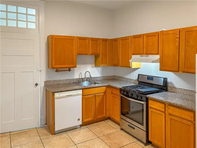 $1,500 | 218 South St Patrick Street, New Orleans, LA 70119