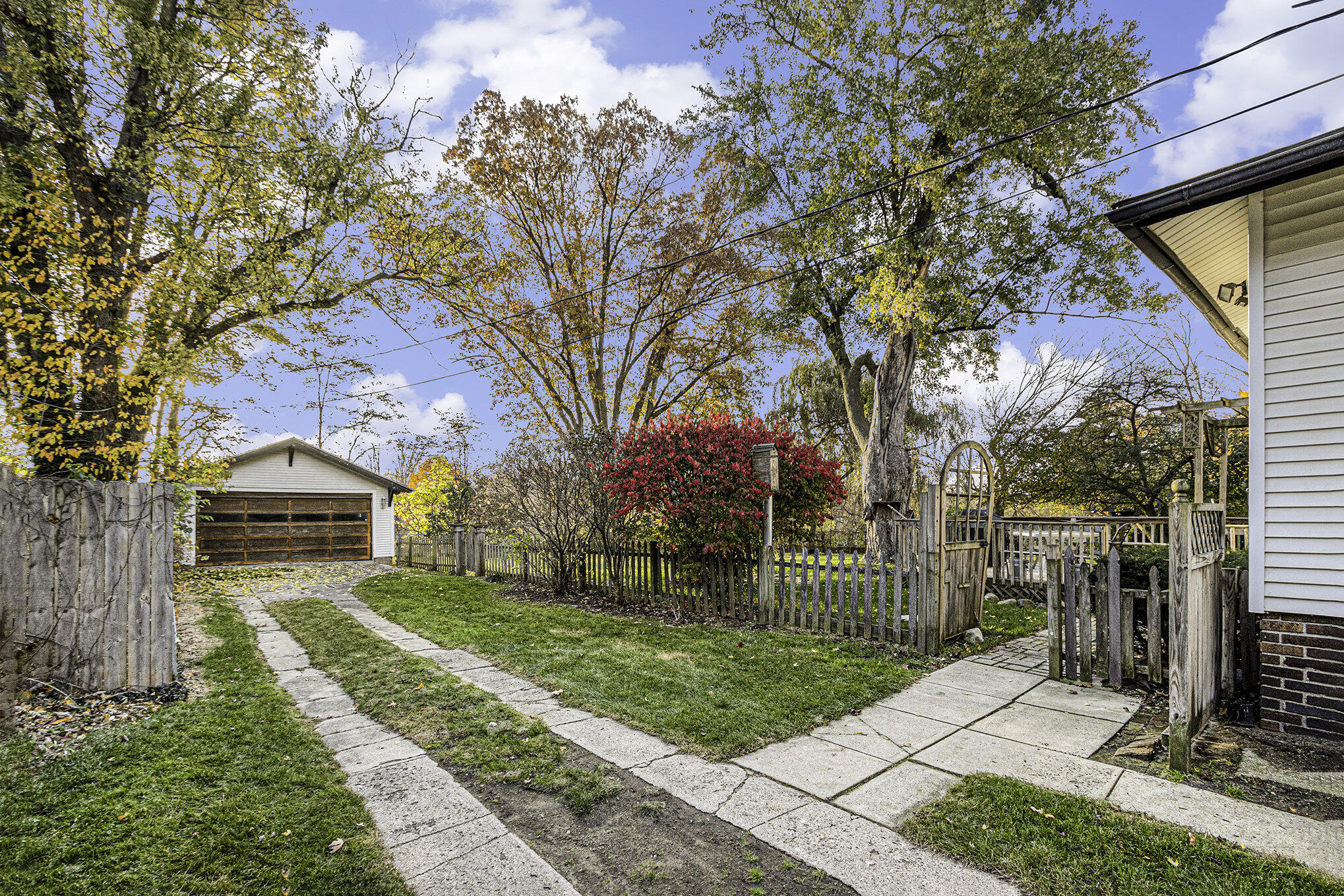 331 Portage Avenue Three Rivers, MI 49093 - Photo 4 of 26 331portage_38