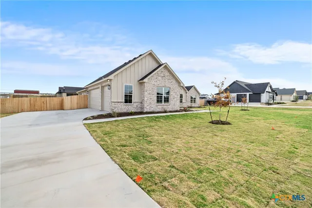 $540,000 | 7921 Rock Crst Drive, Moody, TX 76557