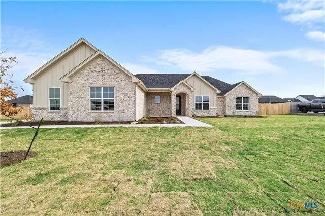 $540,000 | 7921 Rock Crst Drive, Moody, TX 76557