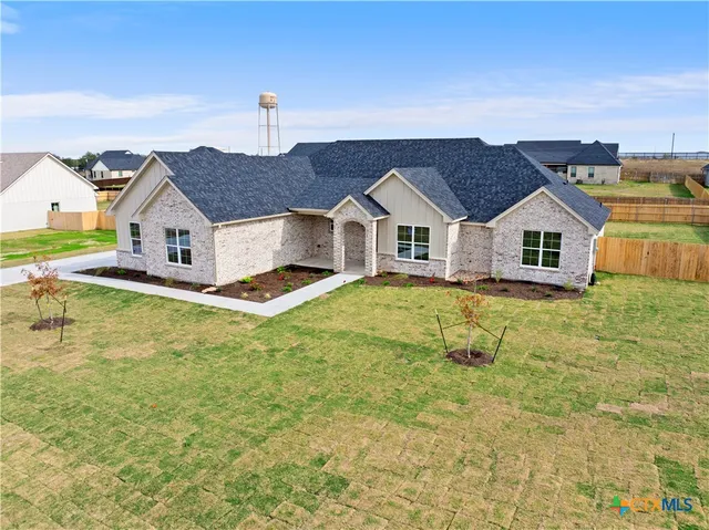 $540,000 | 7921 Rock Crst Drive, Moody, TX 76557