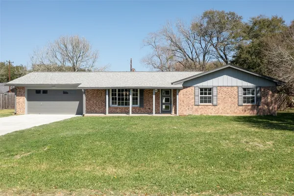 $249,500 | 605 Helms Avenue, Wharton, TX 77488