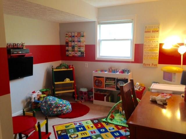 998 Stonegate Road Greenwood, IN 46142 - Photo 12 of 15 Gallery Image 12