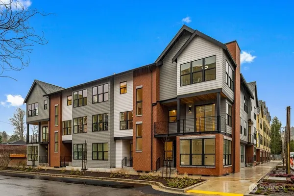 $1,239,990 | 976 7th Avenue Northwest, Issaquah, WA 98027