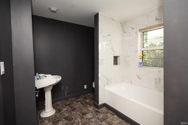 $159,900 | 12709 Highway 1, Lawrenceville, IL 62439