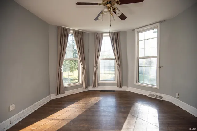 $159,900 | 12709 Highway 1, Lawrenceville, IL 62439