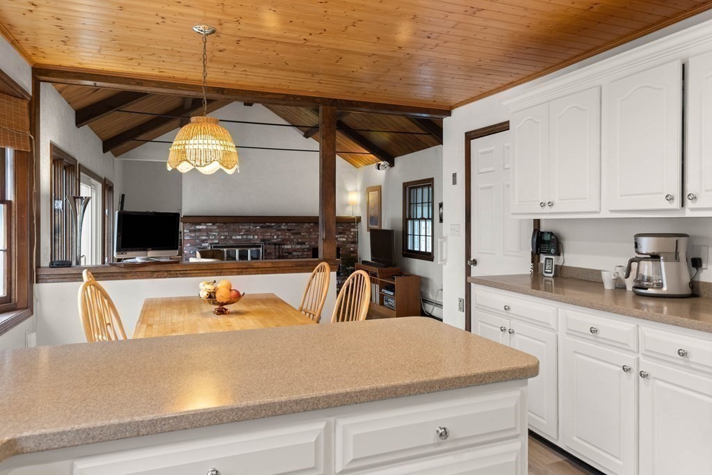 24 Blueberry Hill Road Andover, MA 01810 - Photo 12 of 39 Gallery Image 12
