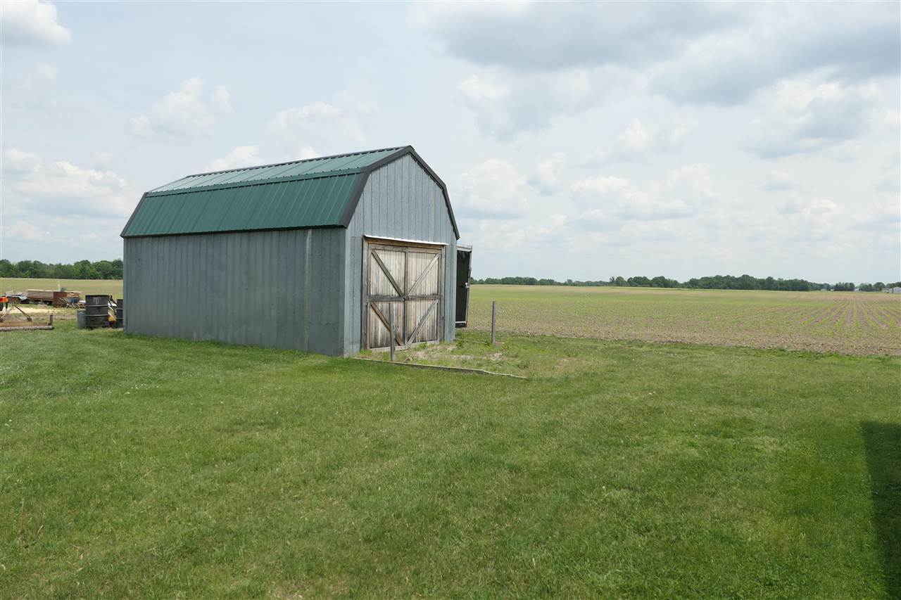 6090 Warner Road Elwell, MI 48832 - Photo 40 of 45 1888274-39.JPG