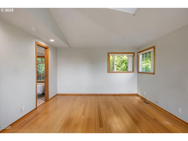 $670,000 | 140 Bayview Avenue, Depoe Bay, OR 97341