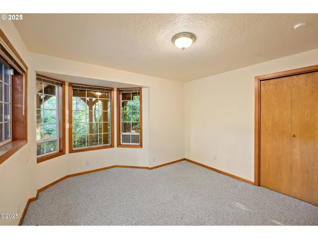 $670,000 | 140 Bayview Avenue, Depoe Bay, OR 97341