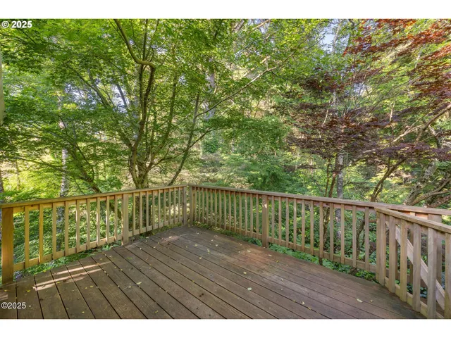 $670,000 | 140 Bayview Avenue, Depoe Bay, OR 97341