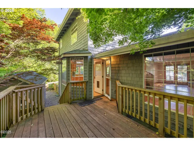 $670,000 | 140 Bayview Avenue, Depoe Bay, OR 97341