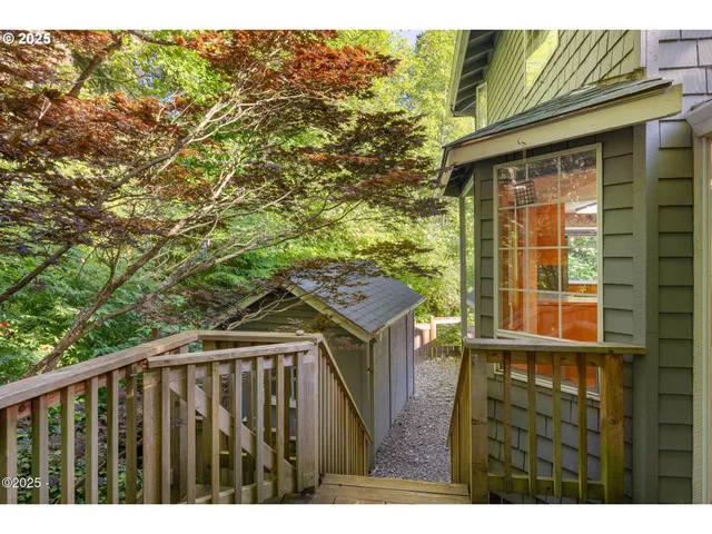 $670,000 | 140 Bayview Avenue, Depoe Bay, OR 97341