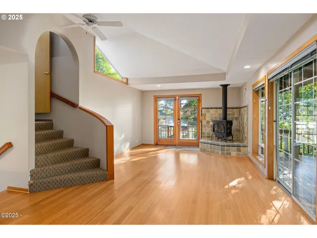 $670,000 | 140 Bayview Avenue, Depoe Bay, OR 97341