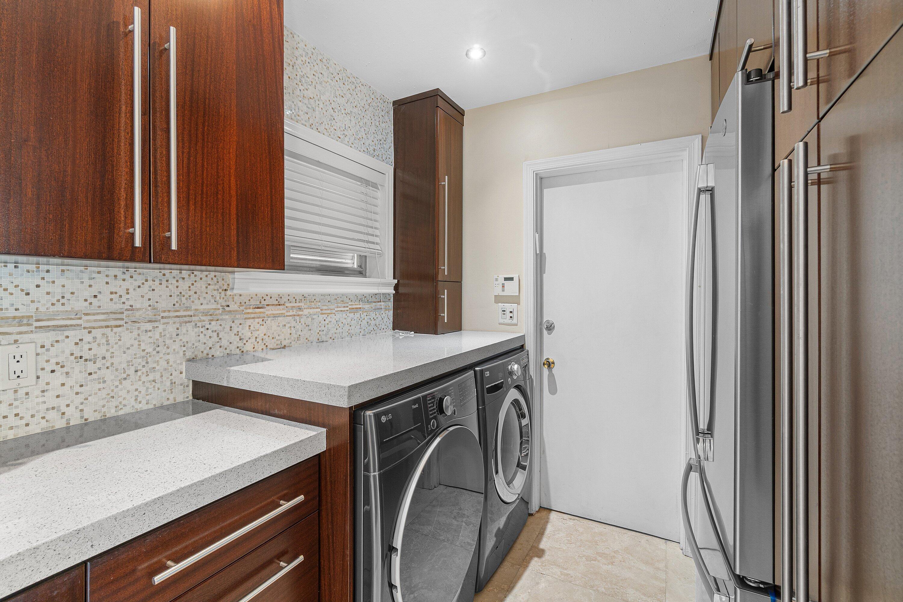 317 Northeast 2nd Street Boca Raton, FL 33432 - Photo 8 of 37 012-317Northeast2ndStreet-BocaRaton-FL-3