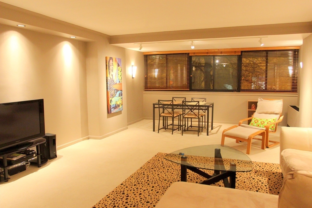 2 Hawthorne Place, Unit 2N Boston, MA 02114 - Photo 7 of 16