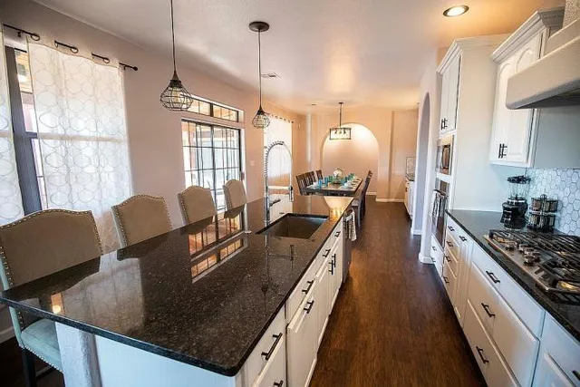 $645,000 | 7146 Camino Blanco, Las Cruces, NM 88007