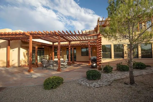 $645,000 | 7146 Camino Blanco, Las Cruces, NM 88007