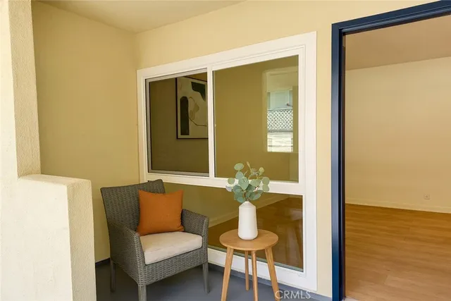 $2,360 | 251 North Oakland Avenue, Unit 6, Pasadena, CA 91101