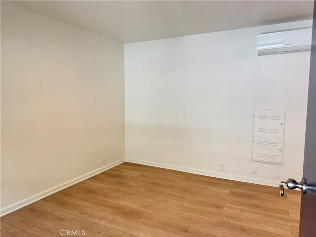 $2,360 | 251 North Oakland Avenue, Unit 6, Pasadena, CA 91101