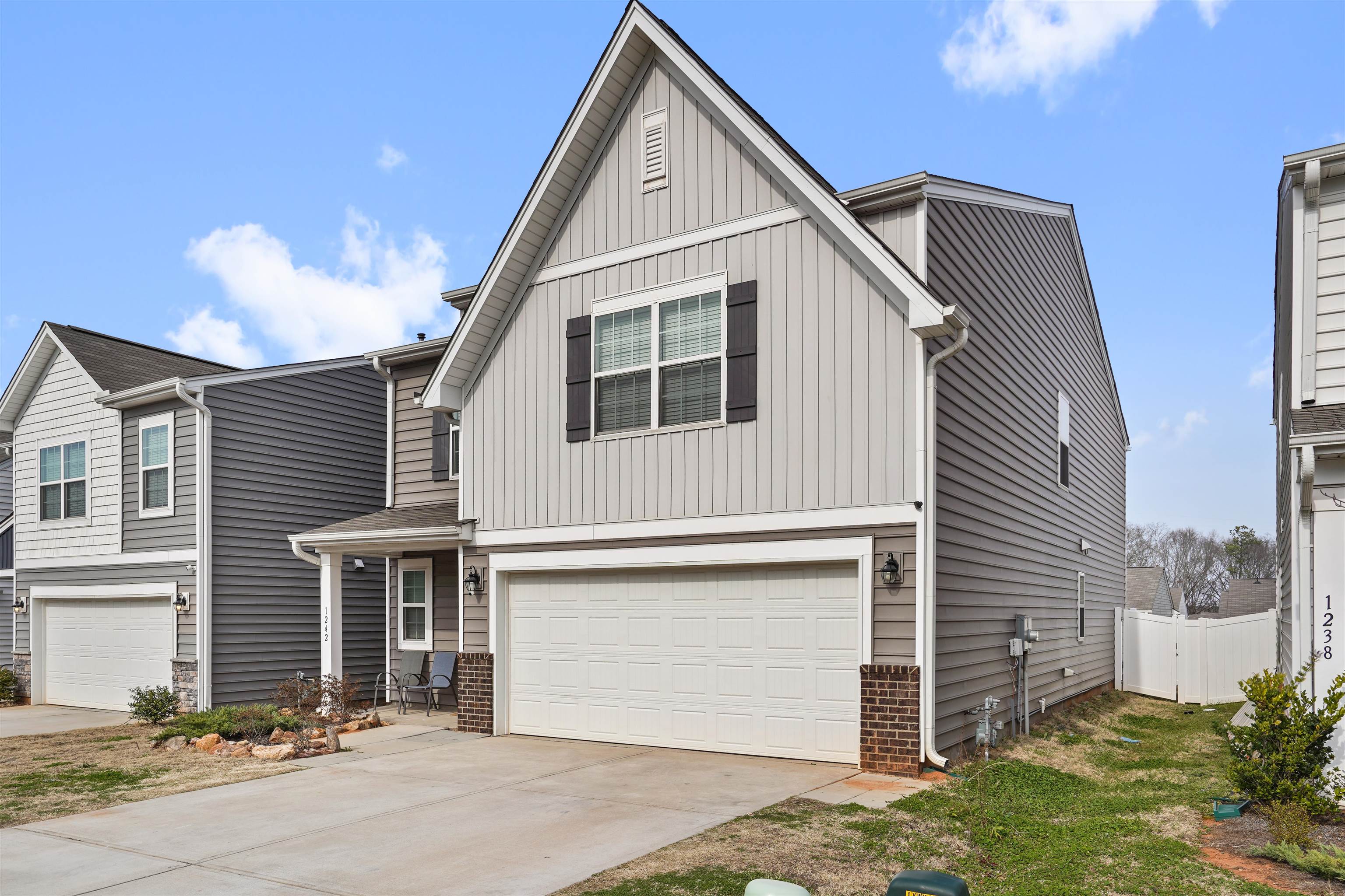 1242 Kilead Court Boiling Springs, SC 29316 - Photo 4 of 42