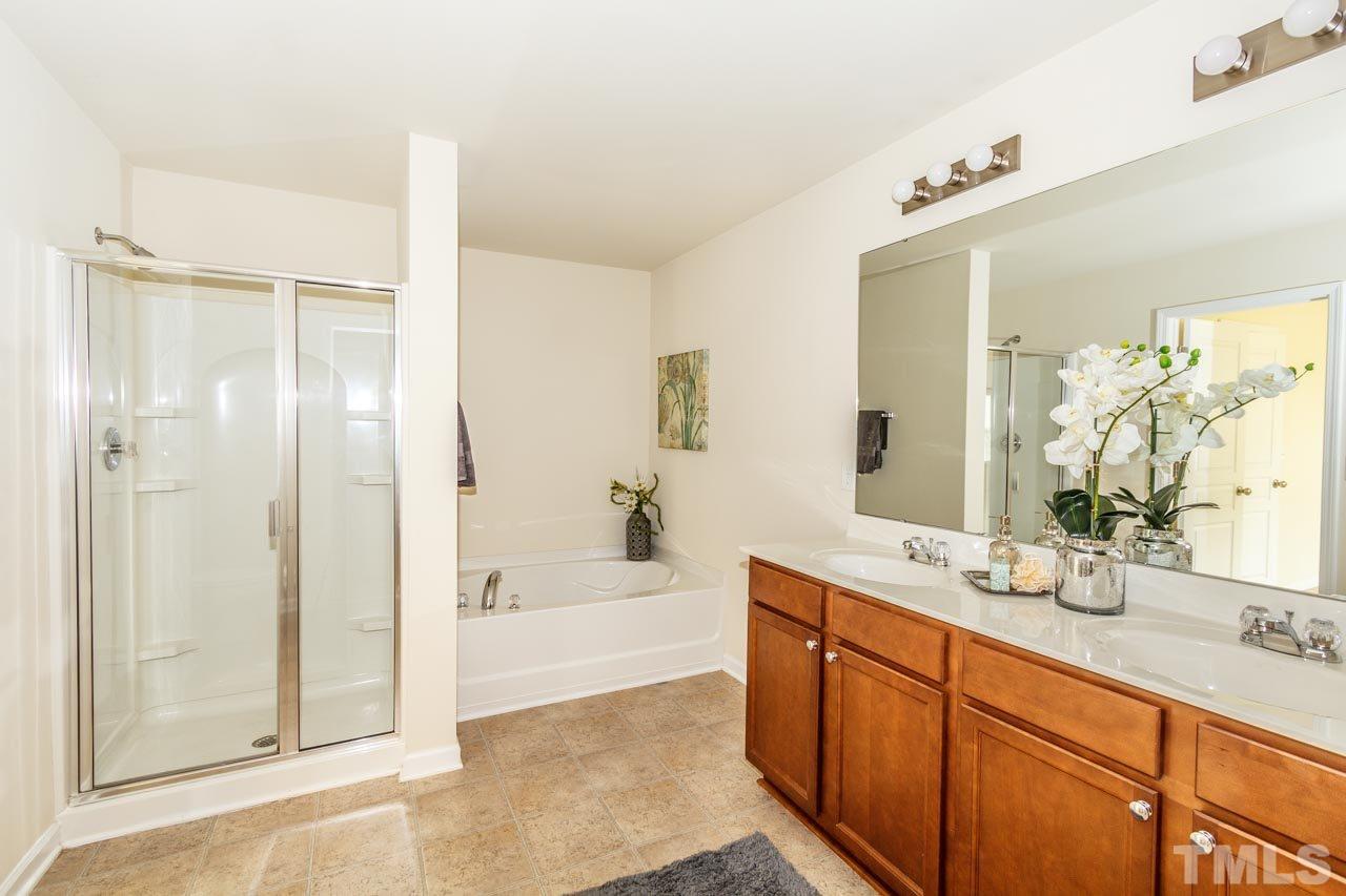 3733 Althorp Drive Raleigh, NC 27616 - Photo 14 of 20 Gallery Image 14