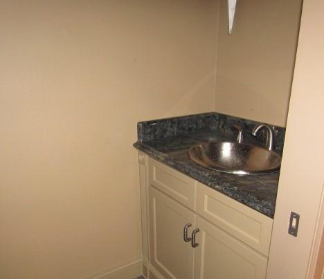 7140 Rapp Lane Talent, OR 97540 - Photo 16 of 25 Half bath