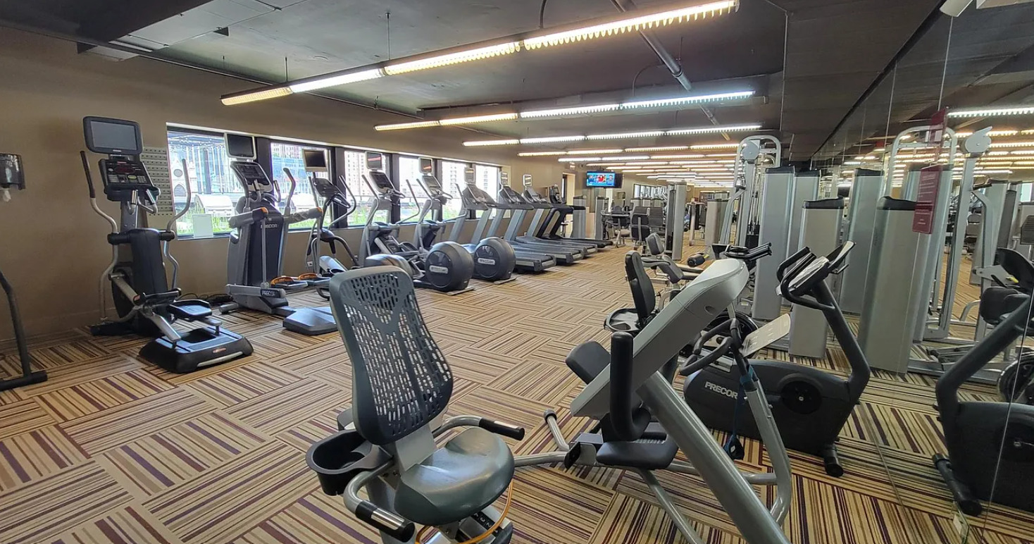 30 East Huron Street, Unit 1908 Chicago, IL 60611 - Photo 19 of 28