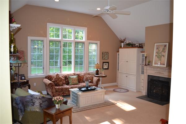 22 Andrews Farm Road Easton, MA 02356 - Photo 2 of 24 Gallery Image 2