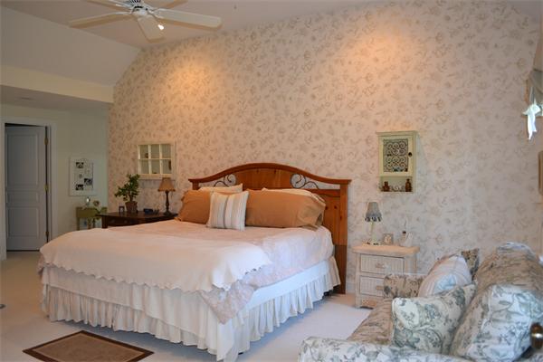 22 Andrews Farm Road Easton, MA 02356 - Photo 3 of 24 Gallery Image 3