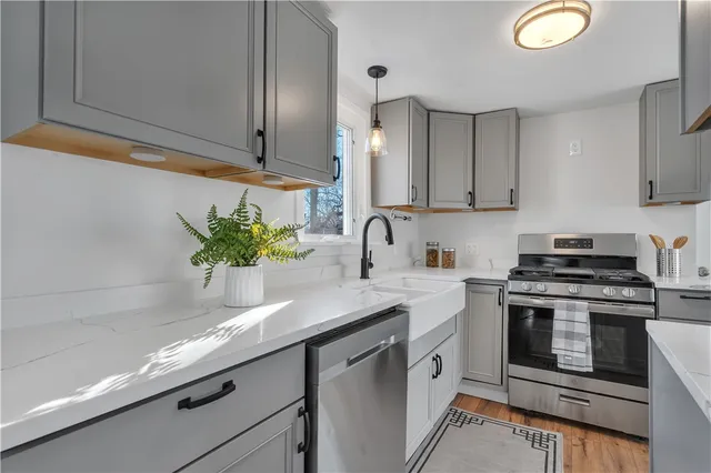 $389,999 | 10 Booth Avenue, East Providence, RI 02915