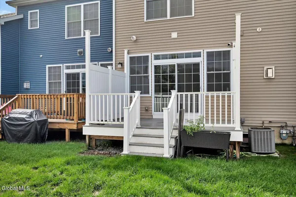 $505,000 | 22 Stacey Way, North Greenbush, NY 12180