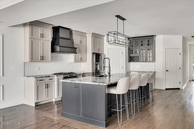 $515,000 | 22 Stacey Way, North Greenbush, NY 12180