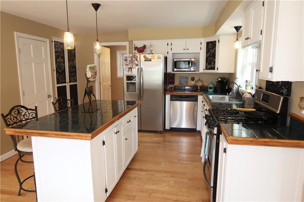 1136 Manchester Road Belgrade, ME 04917 - Photo 5 of 26 Photo