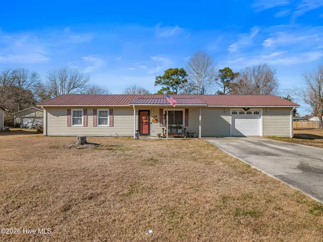 $230,000 | 139 Bayberry Road, Newport, NC 28570