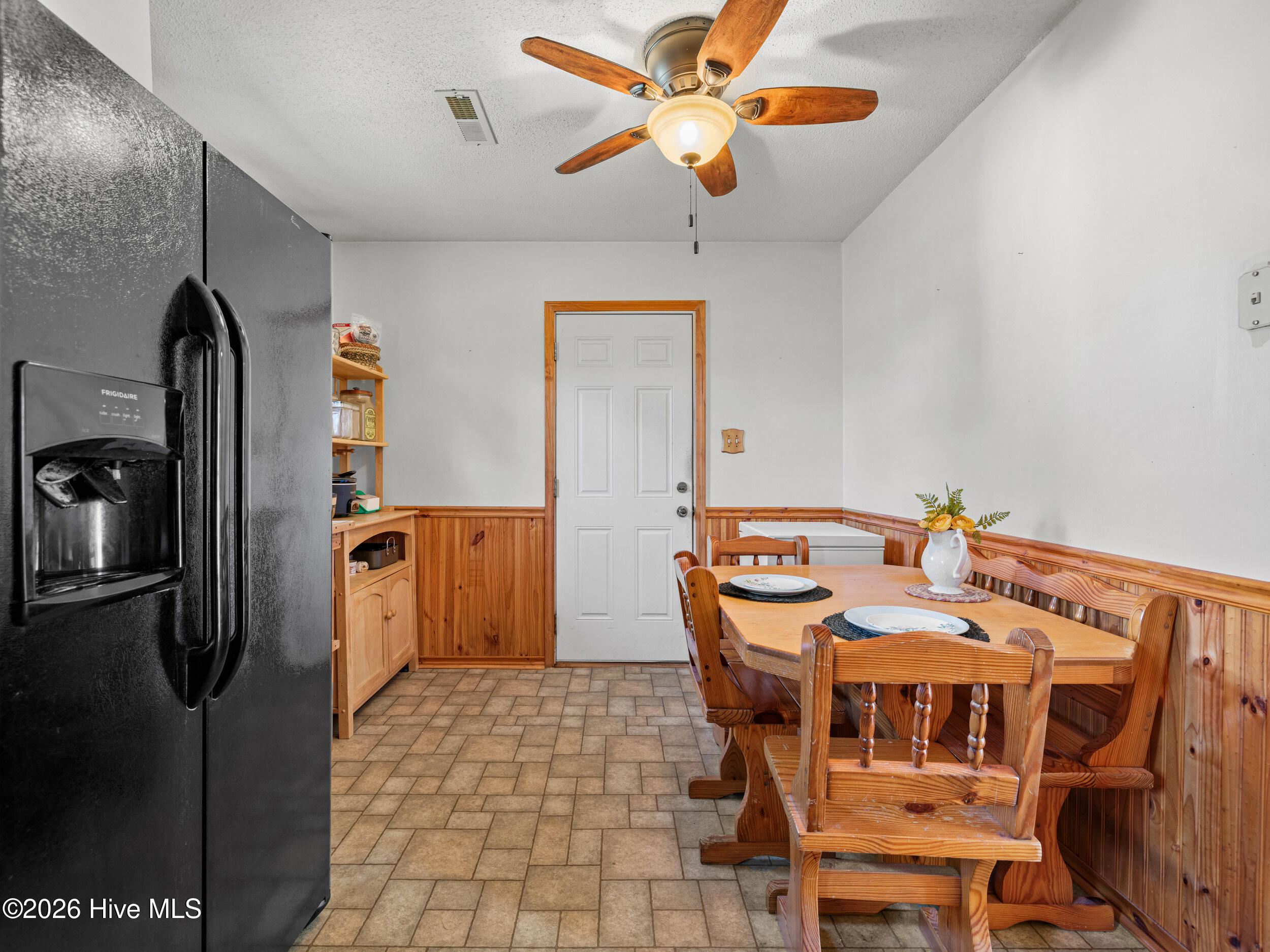 139 Bayberry Road Newport, NC 28570 - Photo 11 of 40 Eat in Kitchen