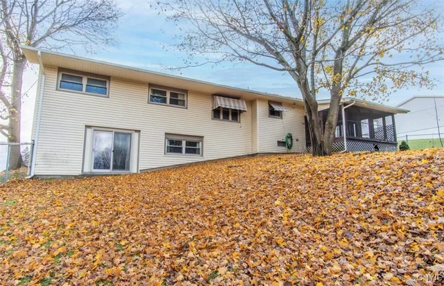 $299,900 | 19705 Hillside Drive, Watertown Town, NY 13601