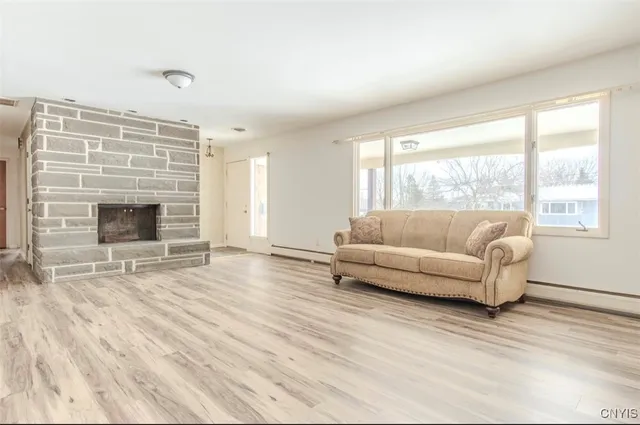 $299,900 | 19705 Hillside Drive, Watertown Town, NY 13601