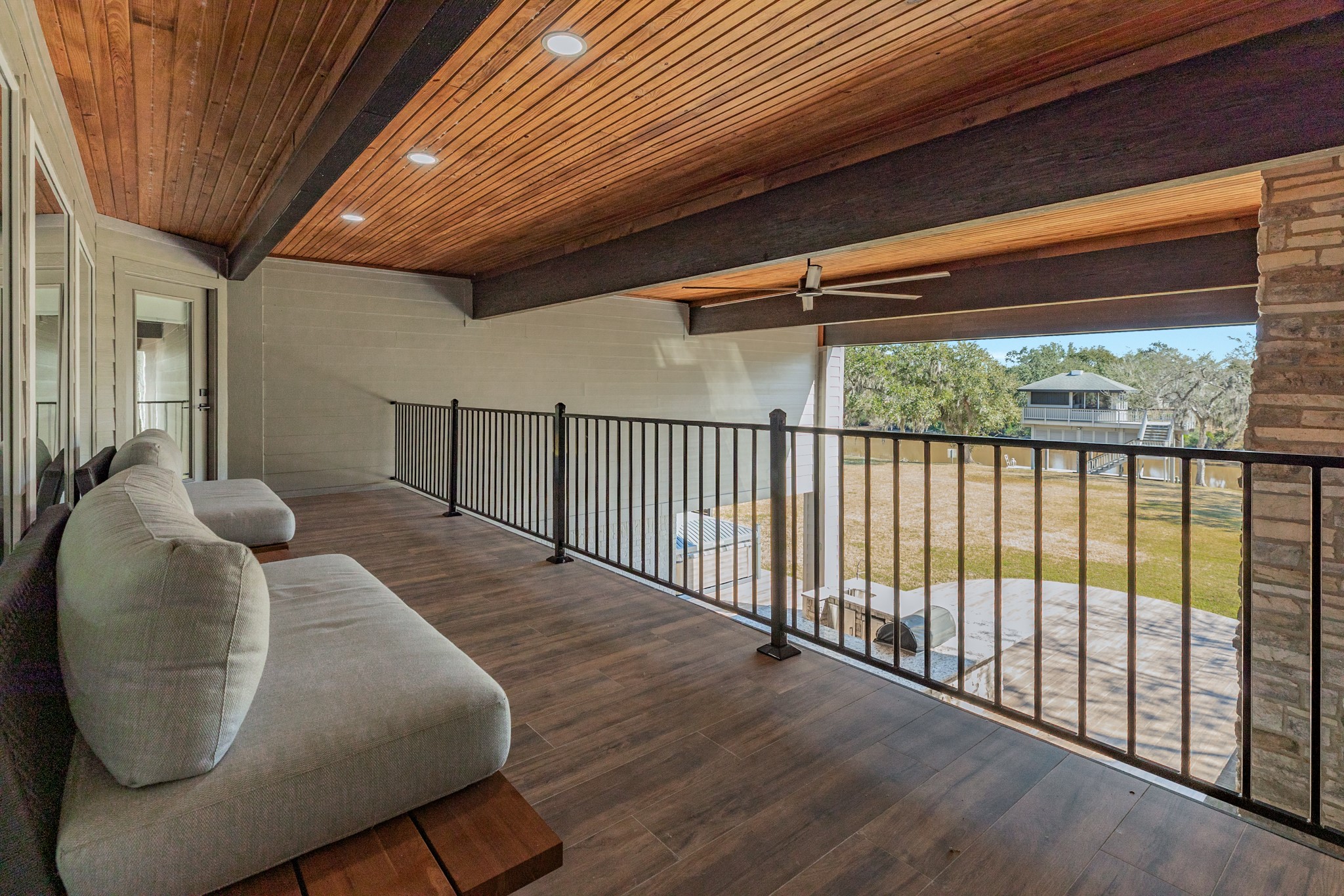 692 County Road 605 Angleton, TX 77515 - Photo 22 of 49