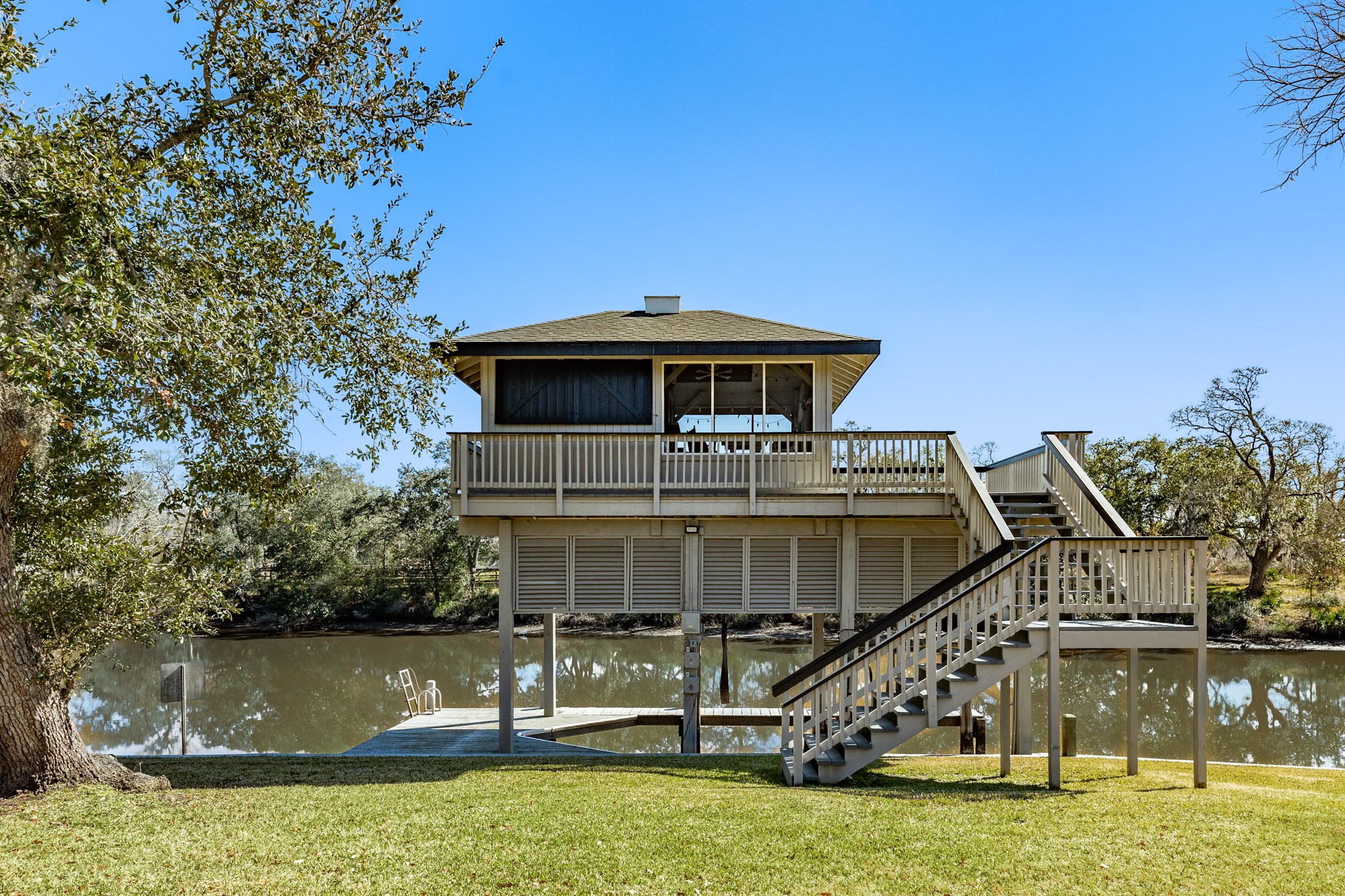 692 County Road 605 Angleton, TX 77515 - Photo 36 of 49