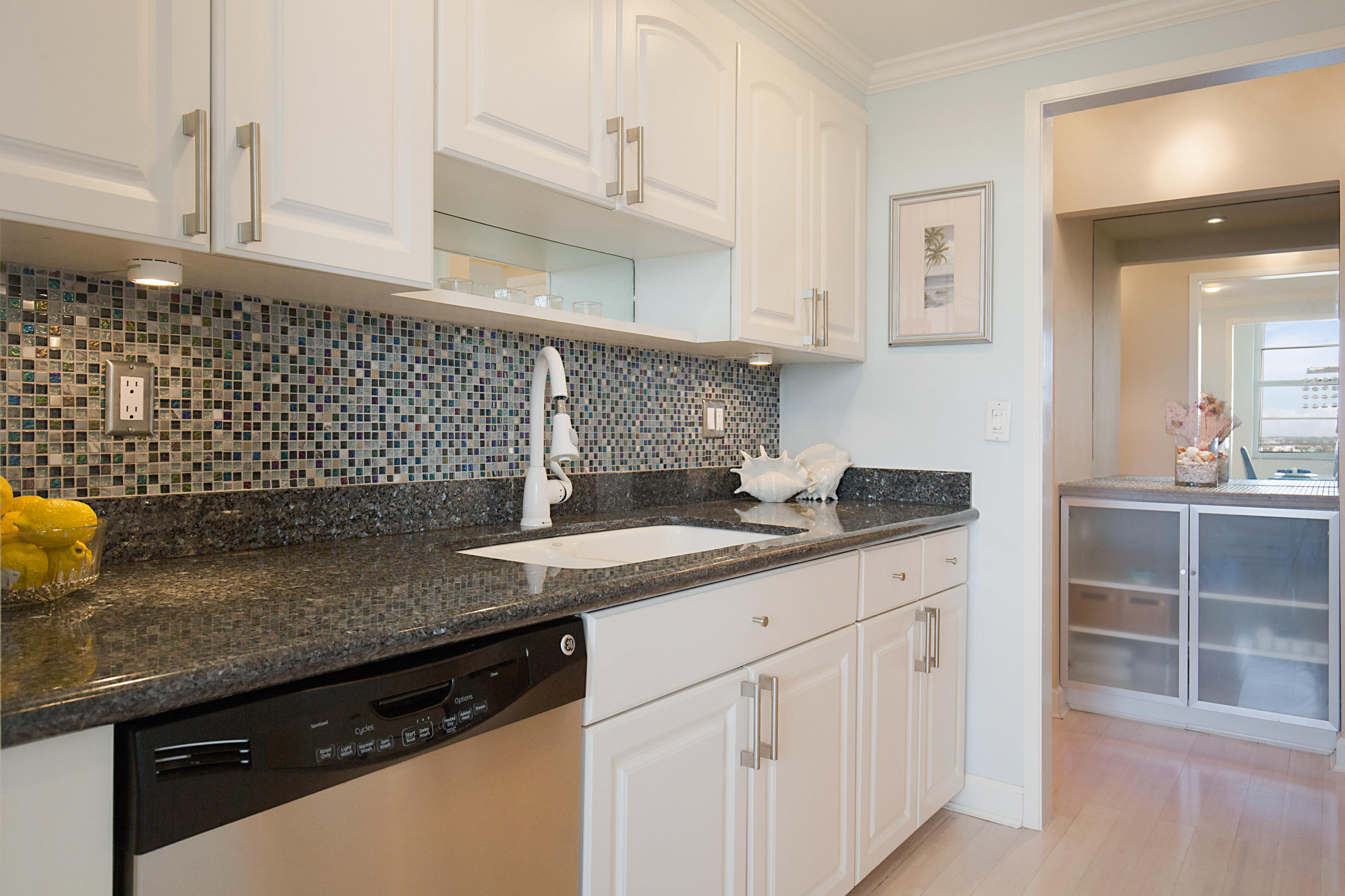 2121 North Ocean Boulevard, Unit 1409W Boca Raton, FL 33431 - Photo 11 of 45 UPGRADED KITCHEN