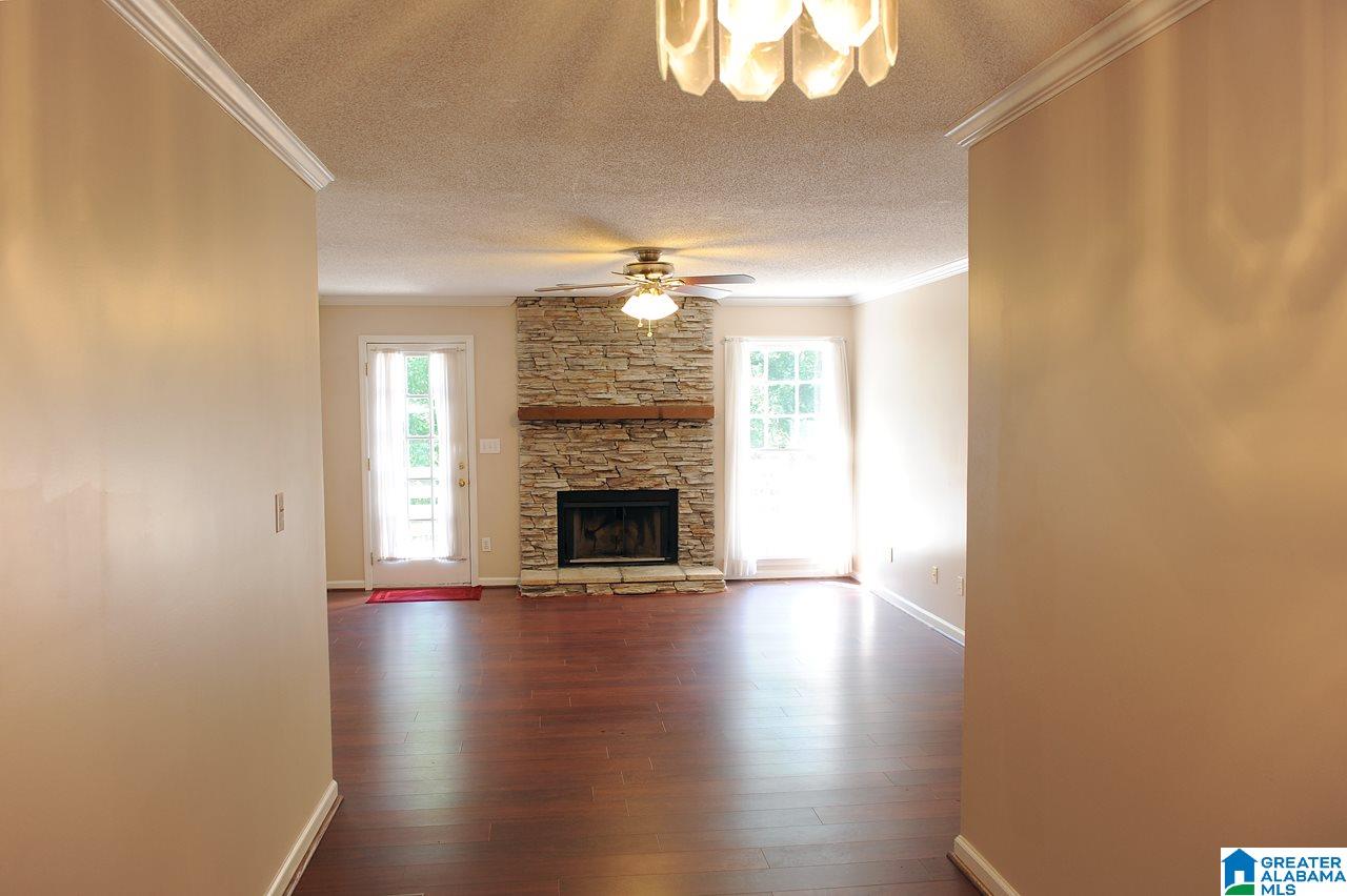1113 Ridge Drive Pelham, AL 35124 - Photo 3 of 33