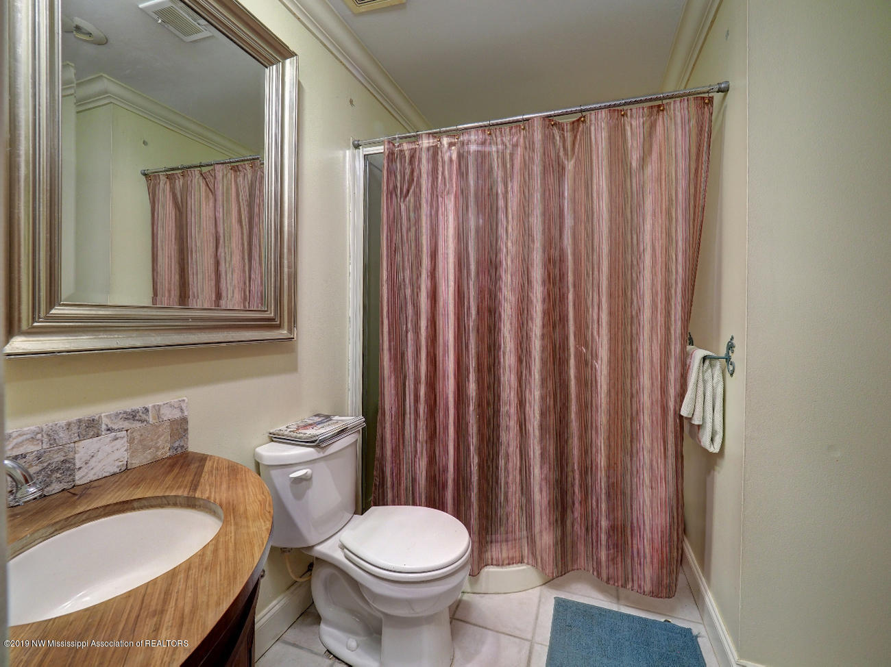 458 East Sweetwater Road Byhalia, MS 38611 - Photo 23 of 34 2nd u/s bath